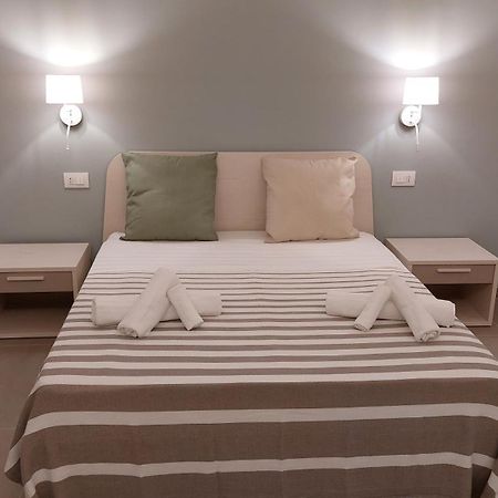 Victoria Royal Apartments & Rooms Termoli Buitenkant foto