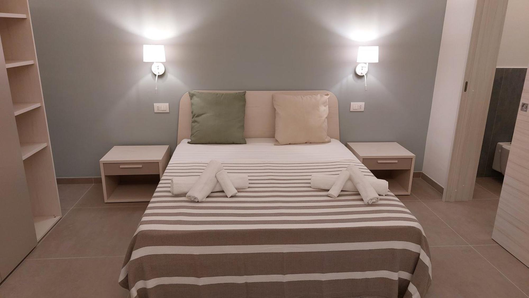 Victoria Royal Apartments & Rooms Termoli Buitenkant foto