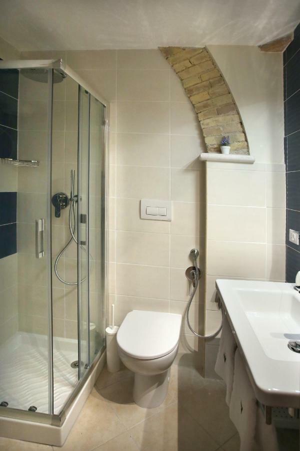 Victoria Royal Apartments & Rooms Termoli Buitenkant foto