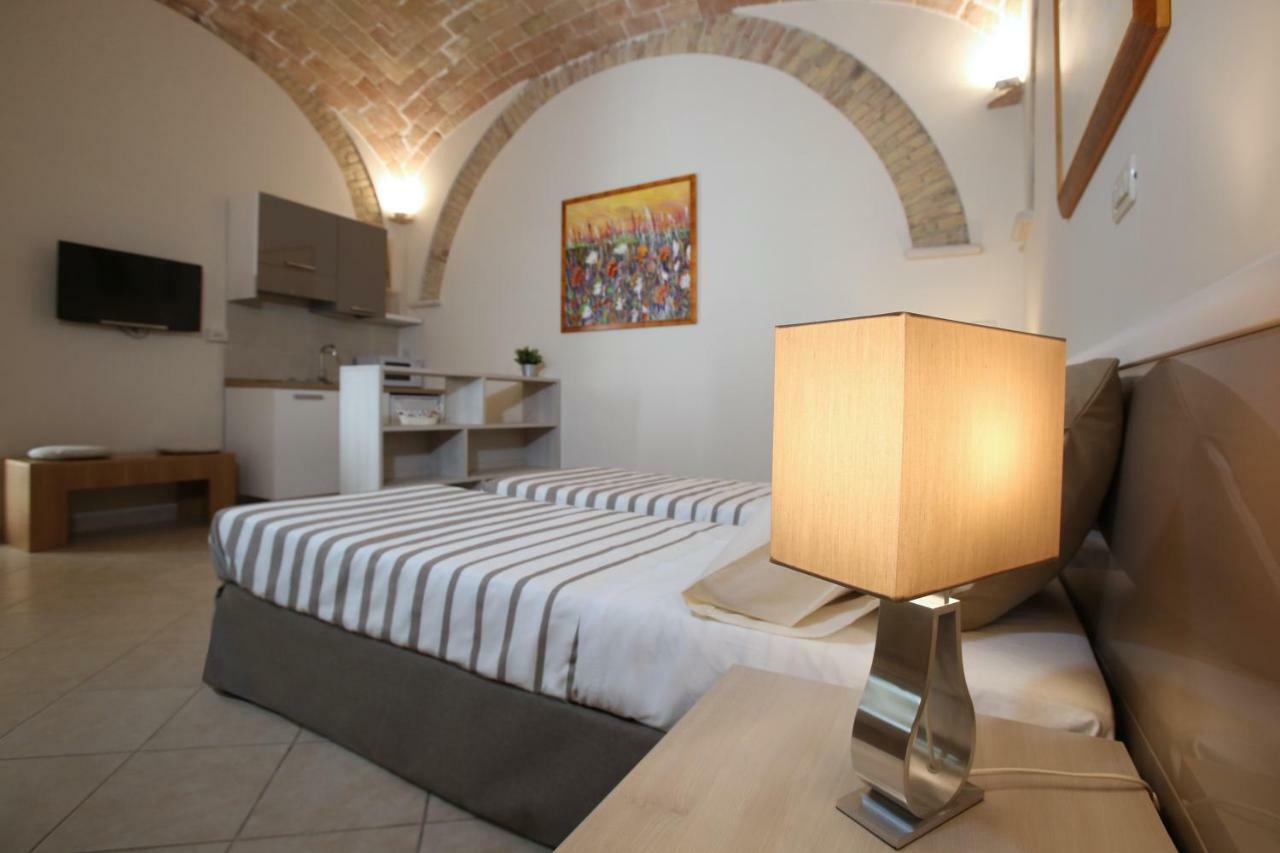 Victoria Royal Apartments & Rooms Termoli Buitenkant foto