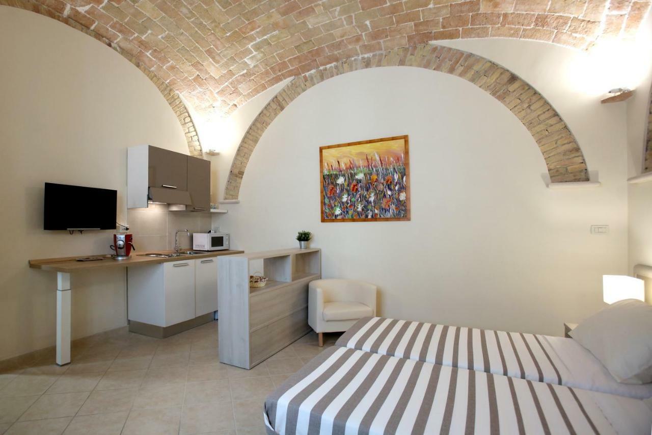 Victoria Royal Apartments & Rooms Termoli Buitenkant foto